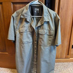 Mountain Hardwear island or fishing-type shirt men's XL